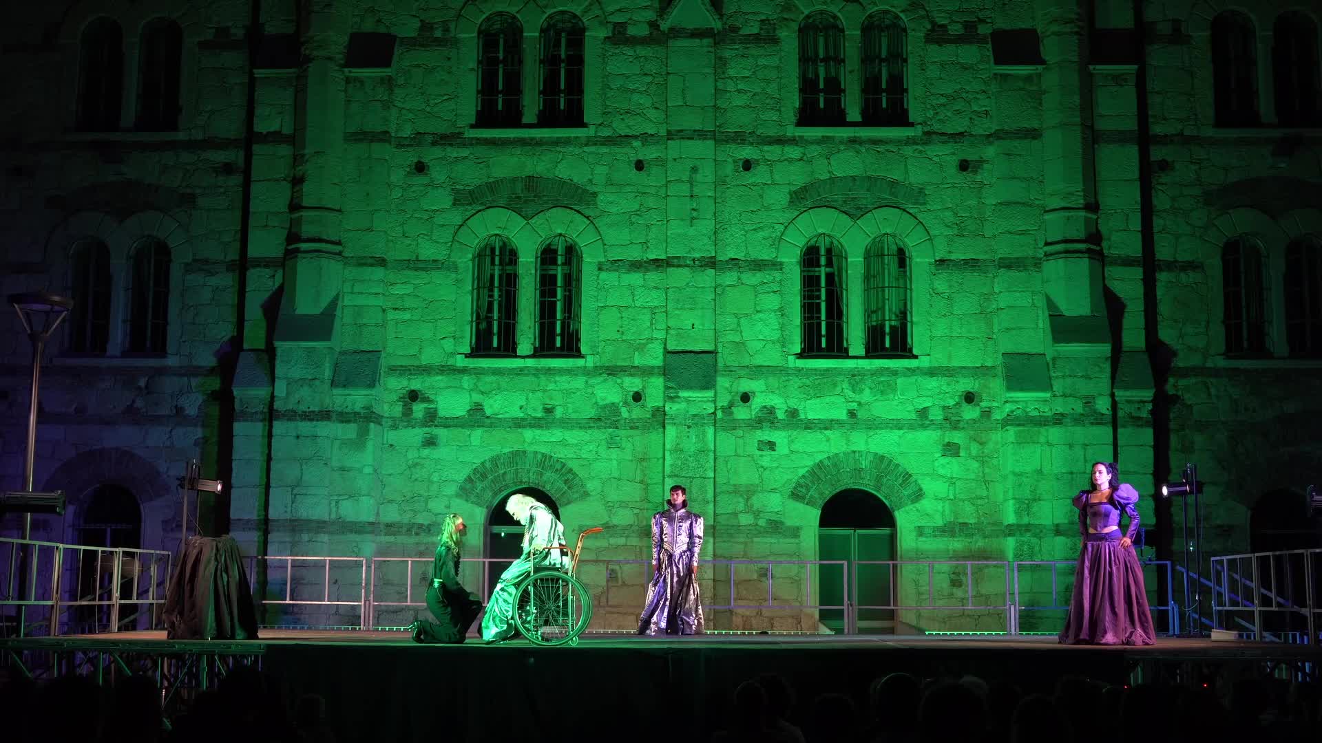 WELFARE LEAR - Casa Shakespeare