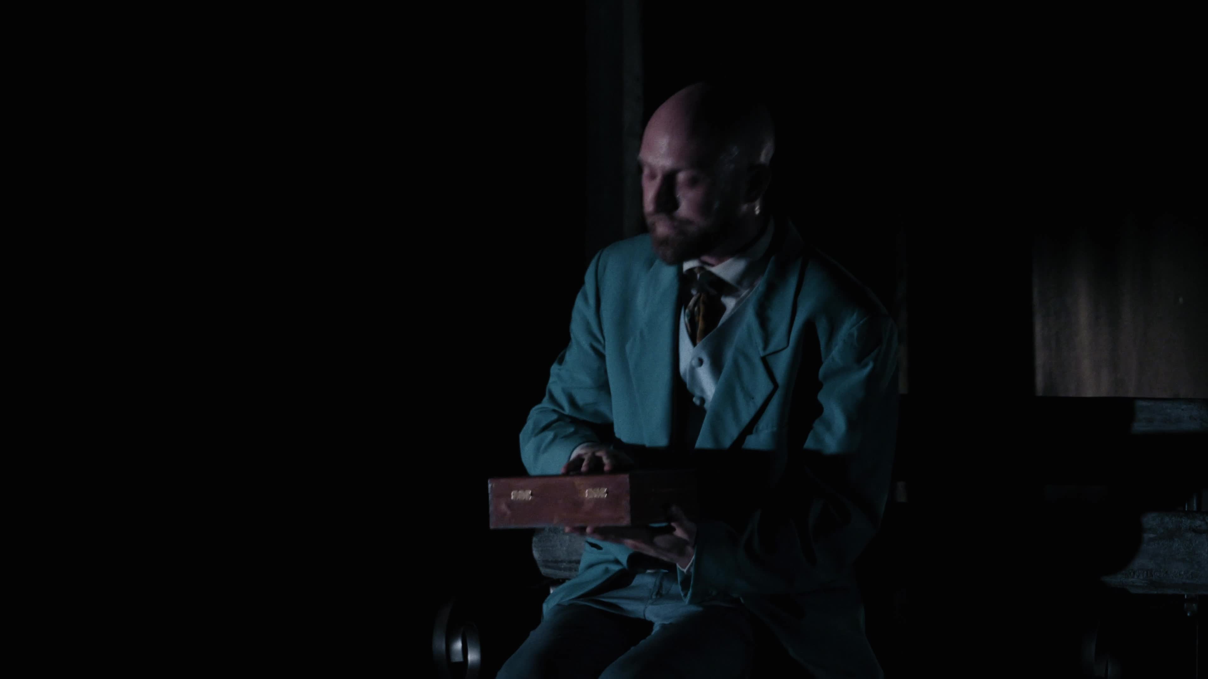 L\'idiota (circo di voci per attore solo) - Valerio Pietrovita